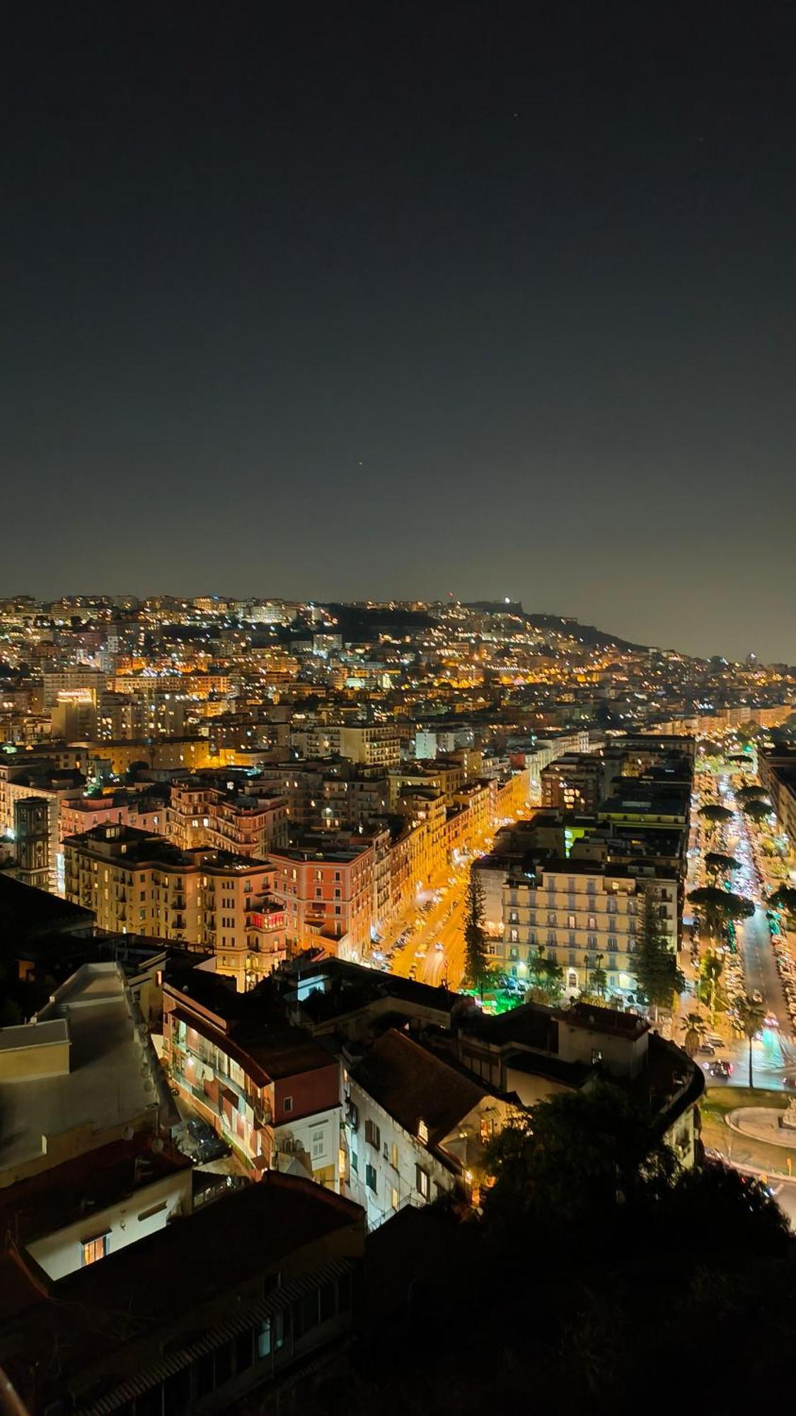 Апартаменти Domus Napoli Екстер'єр фото